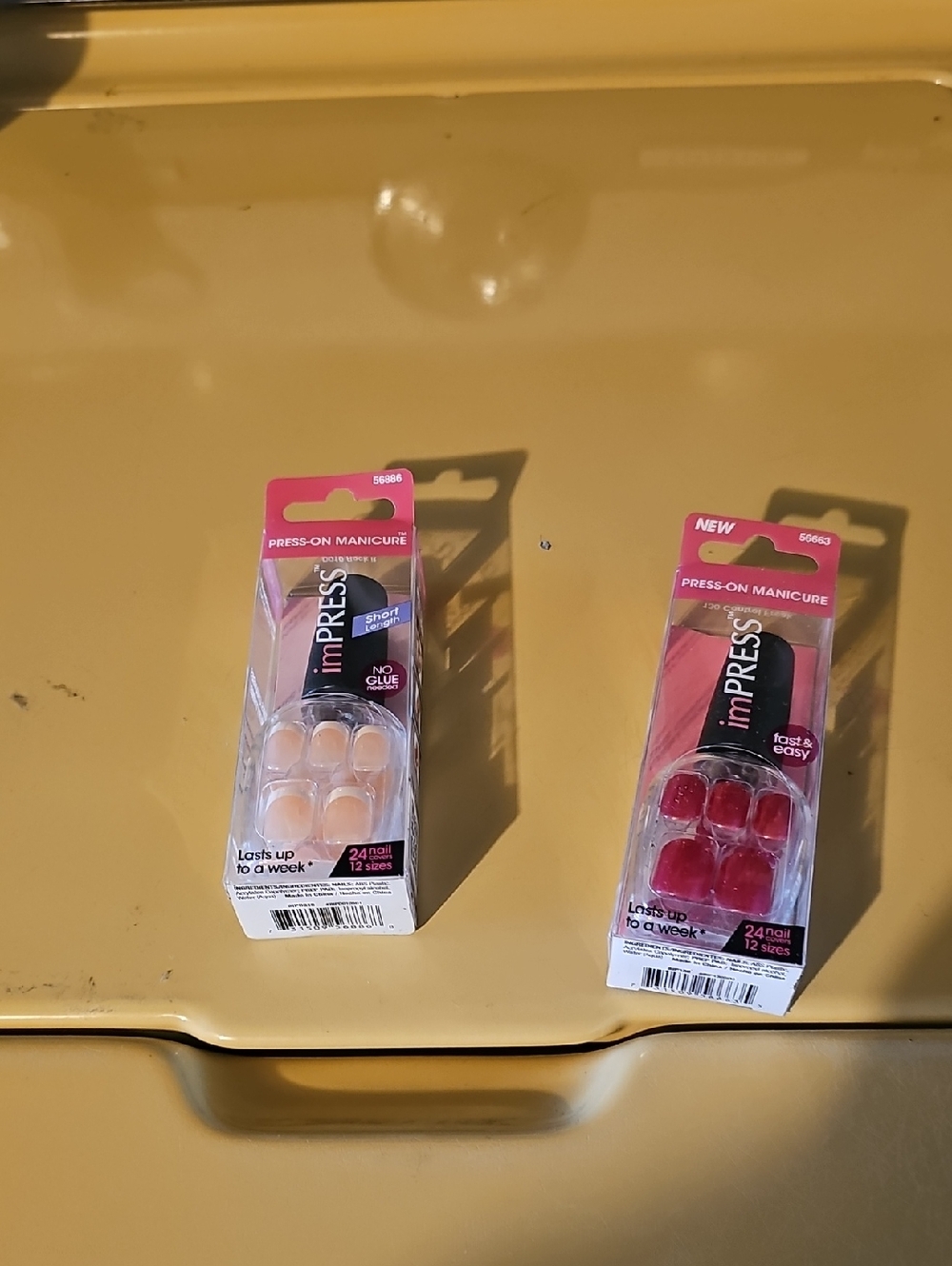imPRESS Press-On Manicure Nails in Red and Nude Duo Pack